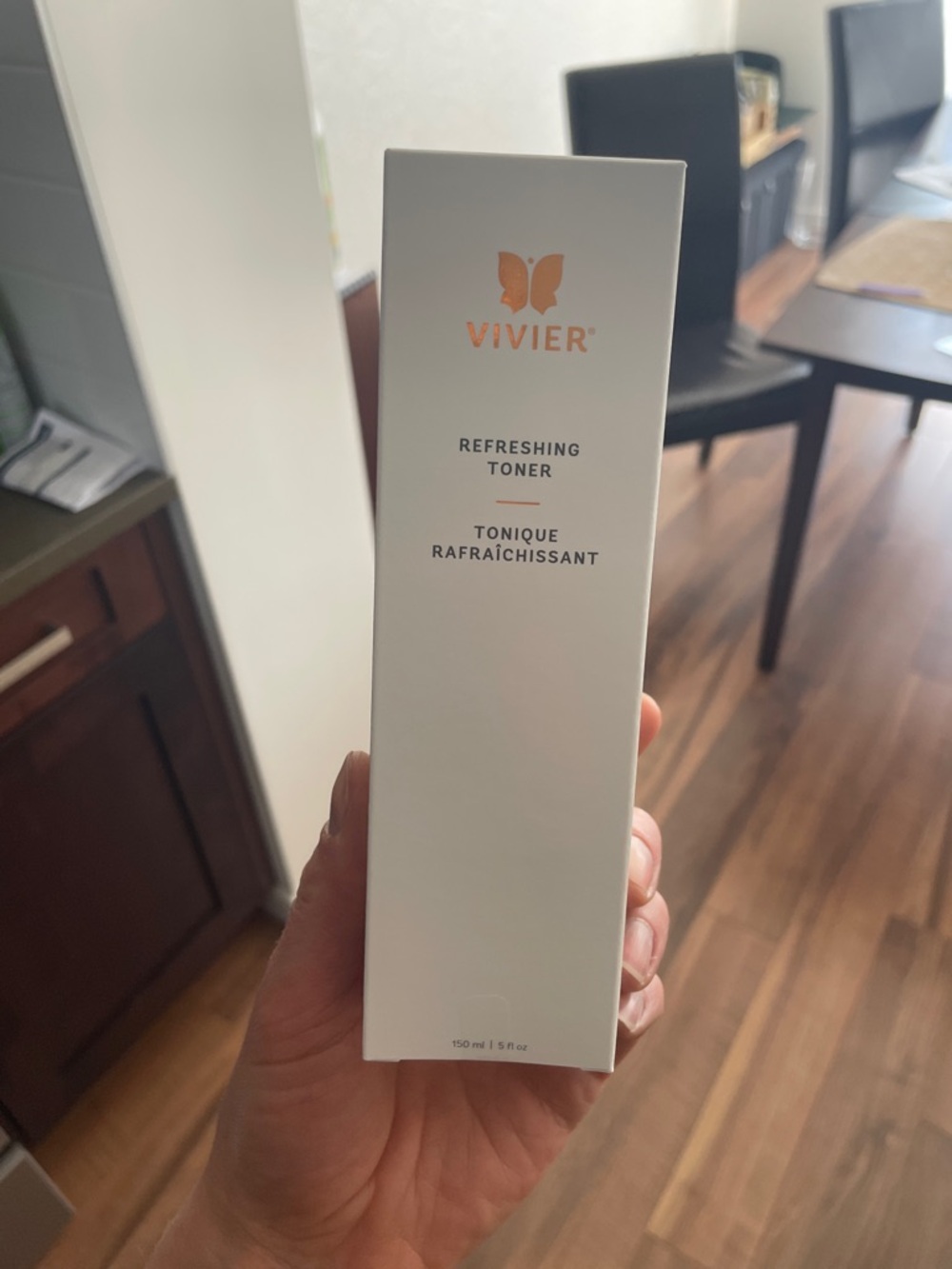 Vivier Refreshing Toner - White